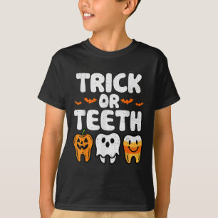 Trick Or Teeth Halloween Funny Dental Dentist Men  T-Shirt