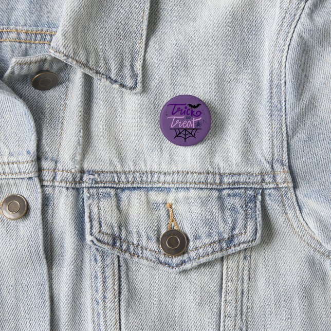 trick or treat button (In Situ)