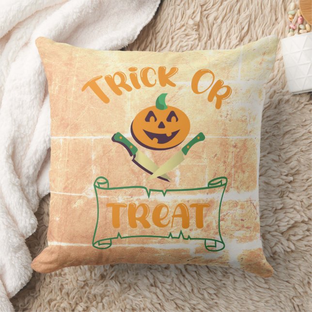 Trick or treat crossbones Halloween pumpkin face Throw Pillow (Blanket)