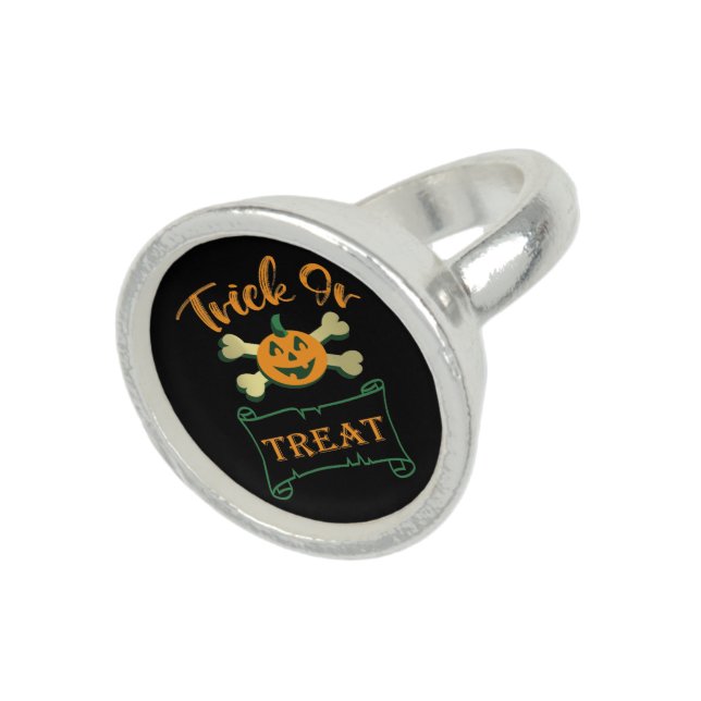 Trick or treat crossbones Halloween pumpkin  Ring (Top)