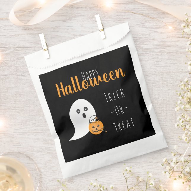 Trick Or Treat Happy Halloween Ghost Spooky Favor Bag (Clipped)