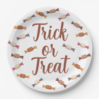 Trick or treat paper plates