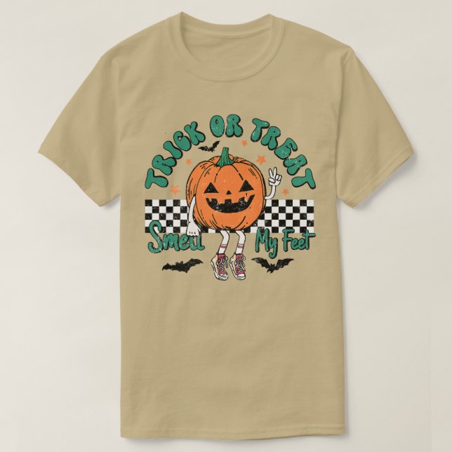 Trick or Treat Smell My Feet Pumpkin Kids Toddler  T-Shirt (Design Front)