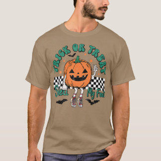 Trick or Treat Smell My Feet Pumpkin Kids Toddler  T-Shirt