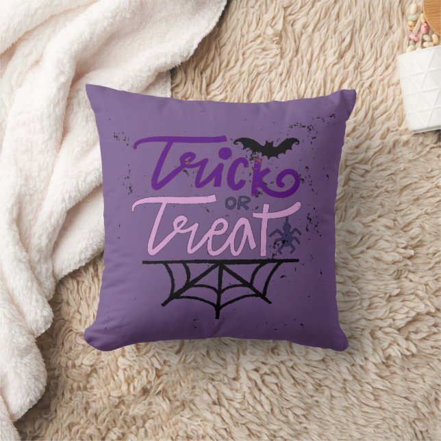 trick or treat throw pillow (Blanket)