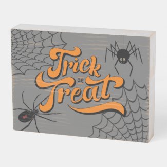 Trick or Treat Typography w/Spiders ID680