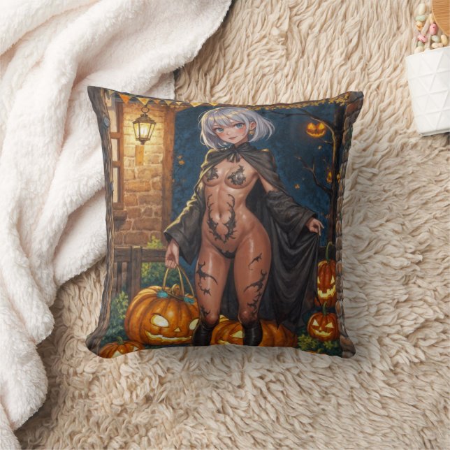 Trick or Treater, Brave Halloween Costume Girl Throw Pillow (Blanket)