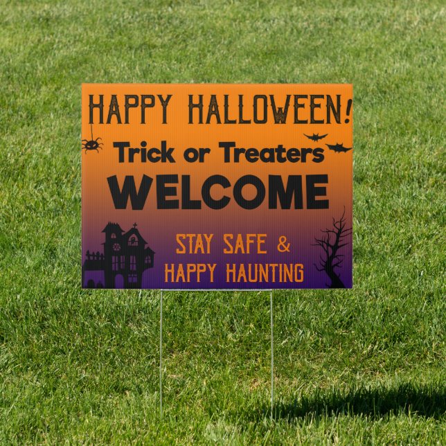 Trick or Treaters Welcome Halloween Yard Sign (Insitu)
