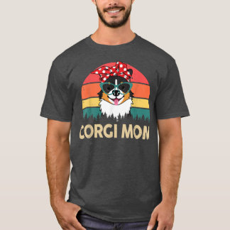 Tricolor Corgi Mom TriColored Corgi Gifts for Lov T-Shirt