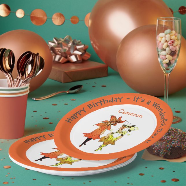 Trillium Tiger-Lily Whimsical Flower Party Supply Paper Plates (Multi)