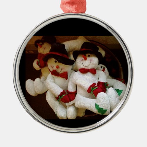 TRIO OF SNOWMEN CHRISTMAS ORNAMENT