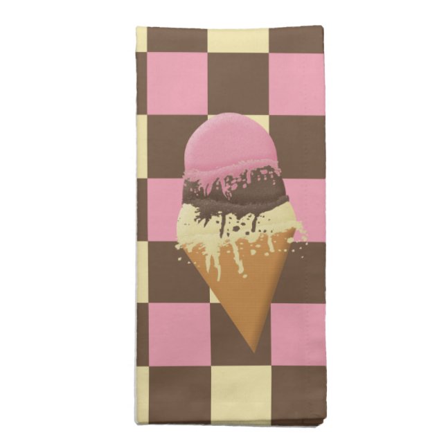 Triple-Scoop Ice Cream Cone Dinner Napkins (Folded)