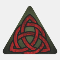 Triquet Celtic Knot (red & black on grunge green)