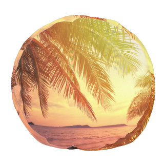 Tropical Beach Paradise: Serene Landscape. Pouf