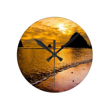 tropical beach round clock tropical beach round clock