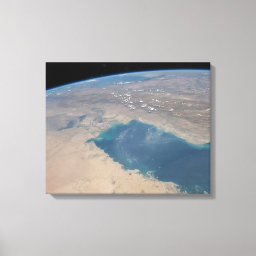 Tropical Blue Waters Of The Persian Gulf Canvas Print