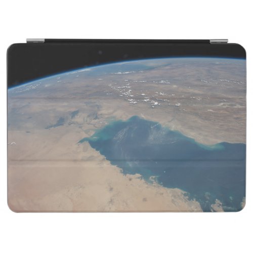 Tropical Blue Waters Of The Persian Gulf iPad Air Cover