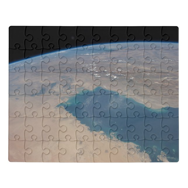 Tropical Blue Waters Of The Persian Gulf. Jigsaw Puzzle (Puzzle Horizontal)