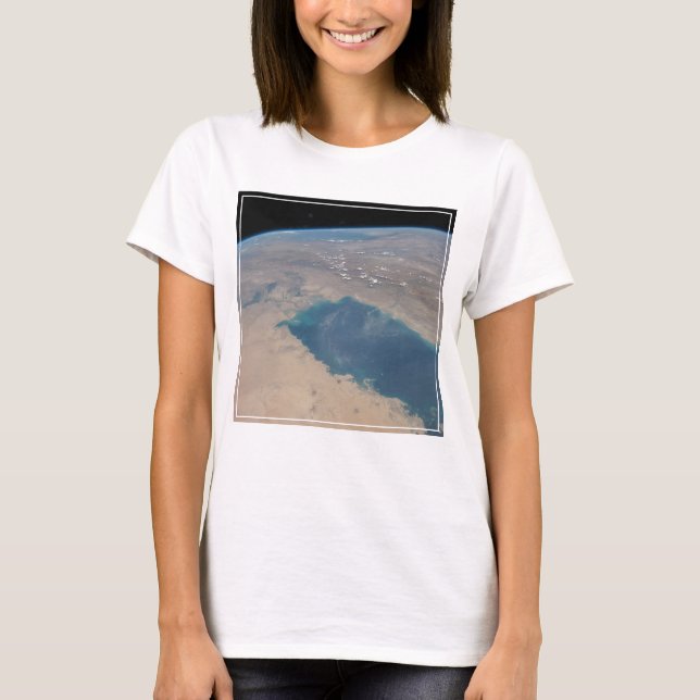 Tropical Blue Waters Of The Persian Gulf. T-Shirt (Front)