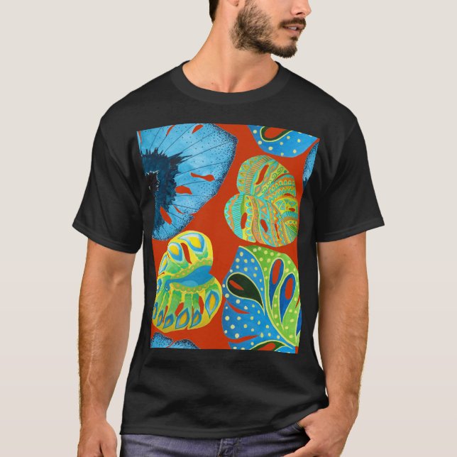 Tropical Chic: Seamless Leafy Pattern. T-Shirt (Front)