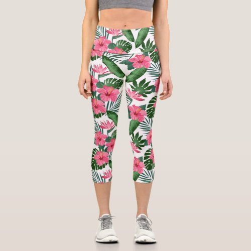 Tropical Floral Pattern Pink Hibiscus Flower Capri Leggings