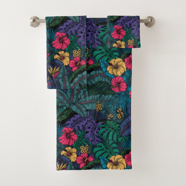 Tropical garden bath towel set (Insitu)