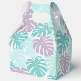 Tropical hawaiian print favor boxes