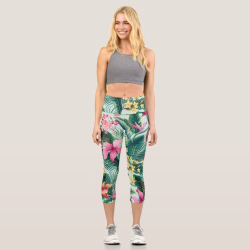 Tropical Hibiscus Floral Seamless Pattern Capri Leggings