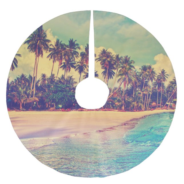 Tropical paradise: sea, hotel, beach. brushed polyester tree skirt (Front)