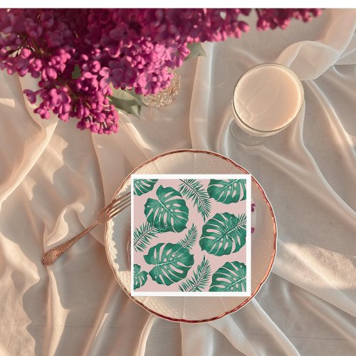 Tropical Pink  Green Palm Leaves Seamless Pattern Napkins