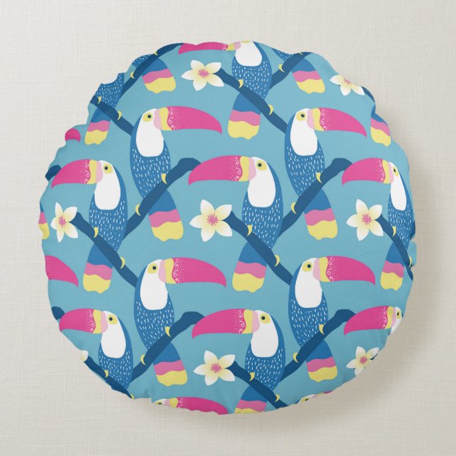 Tropical toucan: vibrant floral pattern. round pillow (Front)