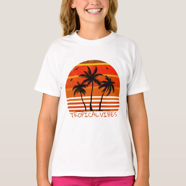 Tropical Vibes, Sunset beach T-Shirt (Front)
