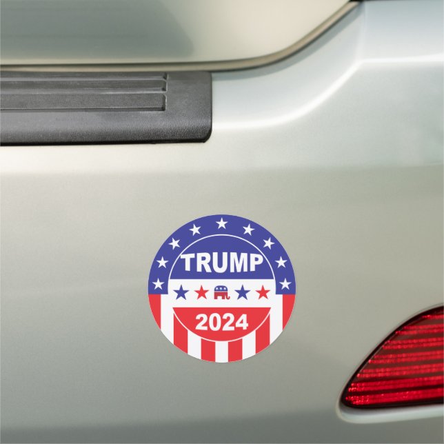TRUMP 2024 CAR MAGNET (In Situ)