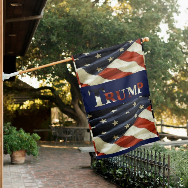 TRUMP HOUSE FLAG (In SItu)