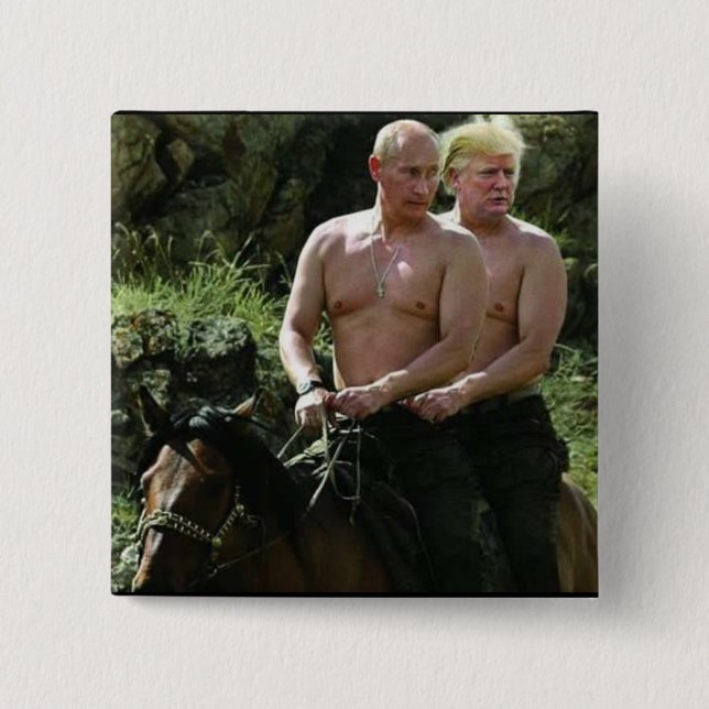 TRUMP LOVES PUTIN BUTTON (Front)