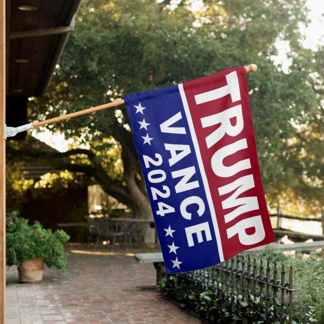 TRUMP VANCE RALLY BOAT 2024 HOUSE FLAG (In SItu)