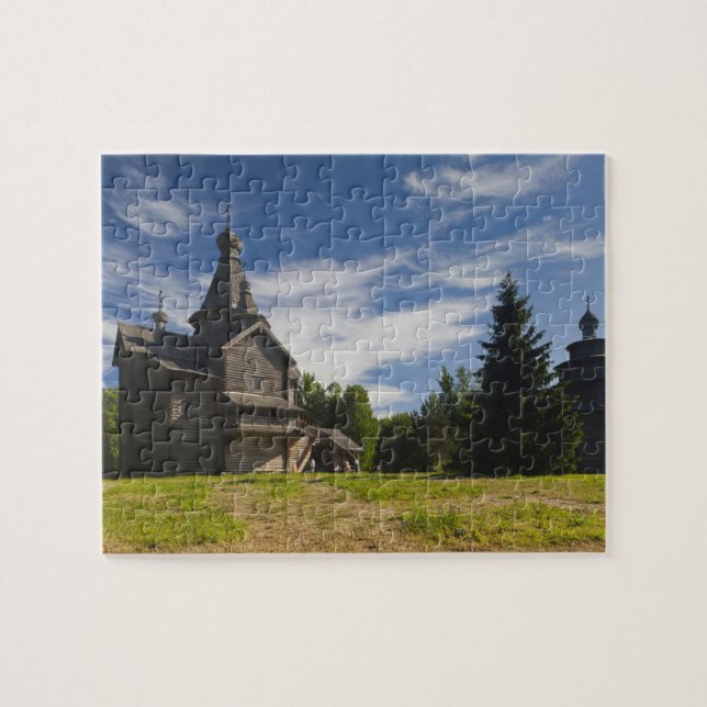 Ttraditional wooden Russian Orthodox church Jigsaw Puzzle (Horizontal)