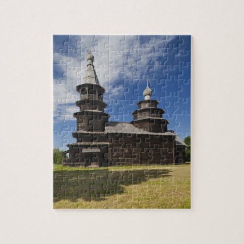 Ttraditional wooden Russian Orthodox church Jigsaw Puzzle