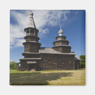 Ttraditional wooden Russian Orthodox church Magnet
