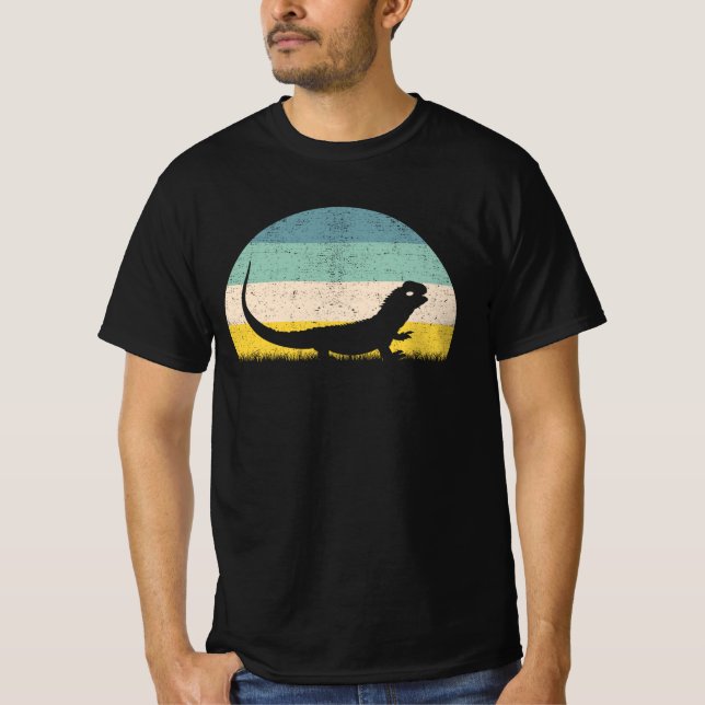 Tuatara Reptile Retro T-Shirt (Front)