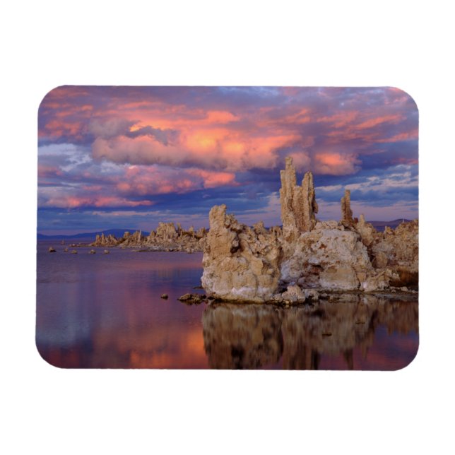 Tufa Formations on Mono Lake Magnet (Horizontal)