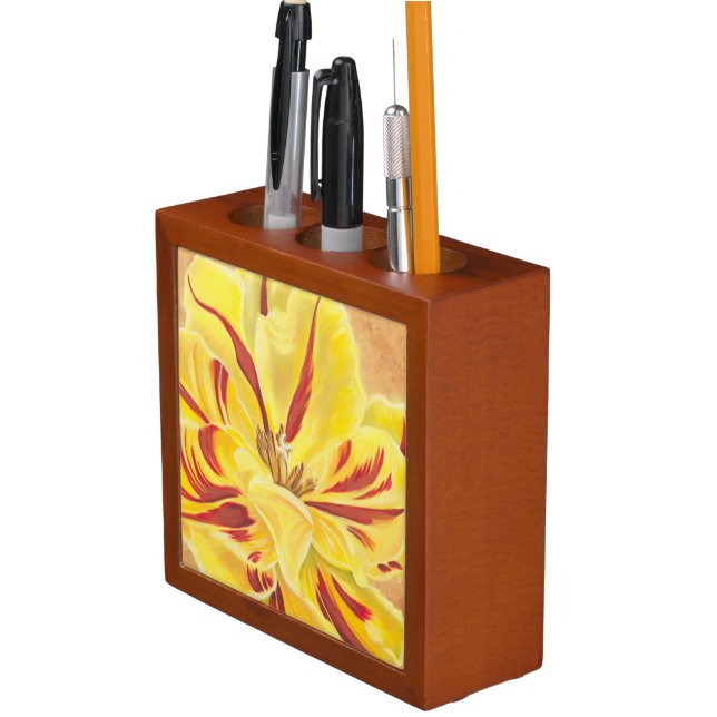 Tulip Power II Pencil Holder (In Situ)