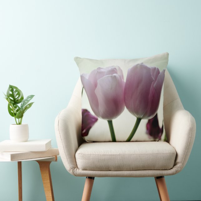 Tulips 3259 Throw Pillow (Chair)