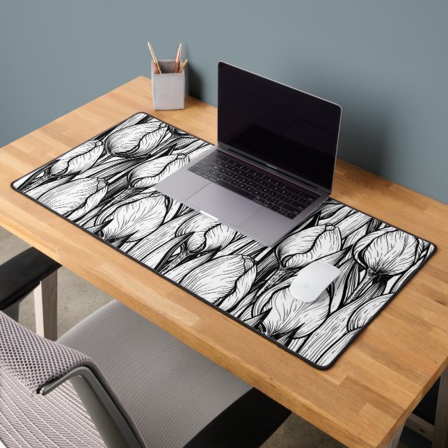 Tulips in black and white desk mat (Office 2)