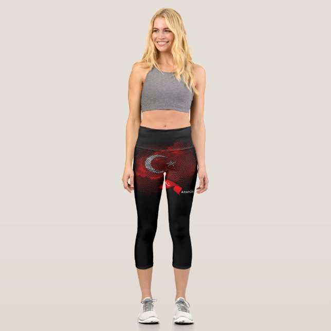 Turkey flag capri leggings (Front)