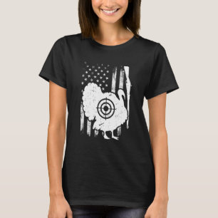 Turkey Hunting Patriotic American Flag Turkey Hunt T-Shirt