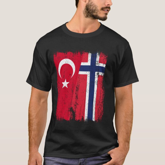 Turkey Norway Half Flag Turkish Norwegian Ancestry T-Shirt (Front)