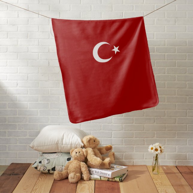 Turkish flag    baby blanket (In Situ)