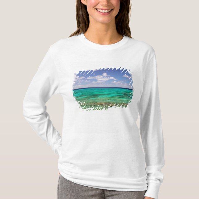 Turks and Caicos, Grand Turk Island, Cockburn 3 T-Shirt (Front)