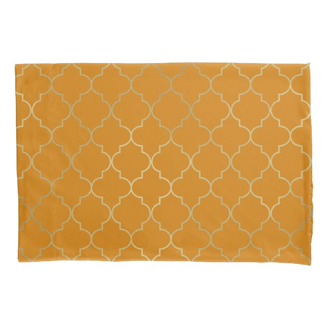 Turmeric Yellow & Gold Quatrefoil Pattern Pillow Case (Front)